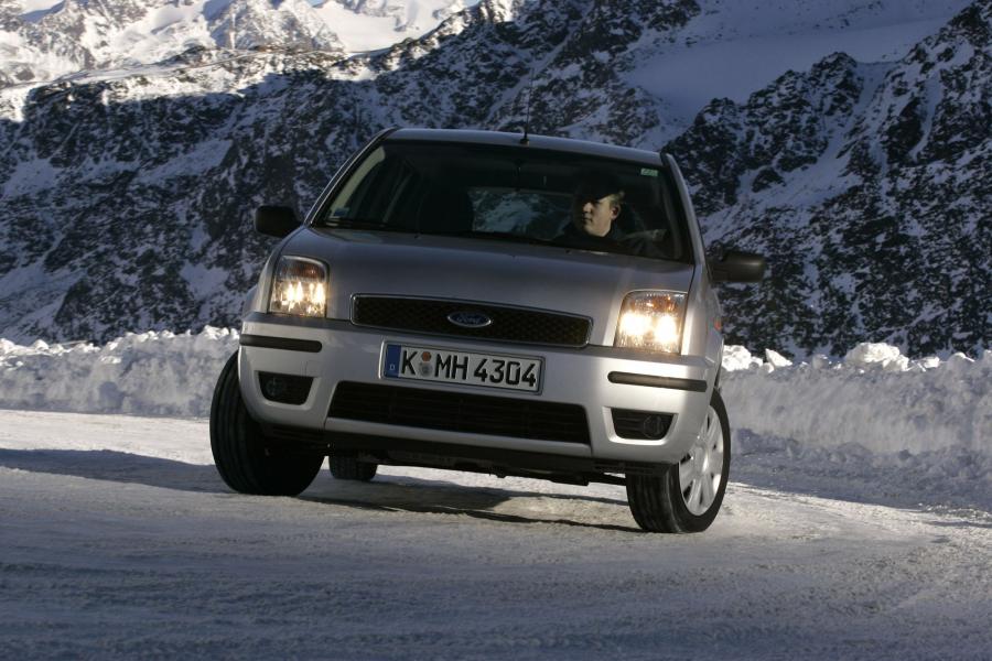  Ford Fusion 2006 года  (фото 8 из 23)